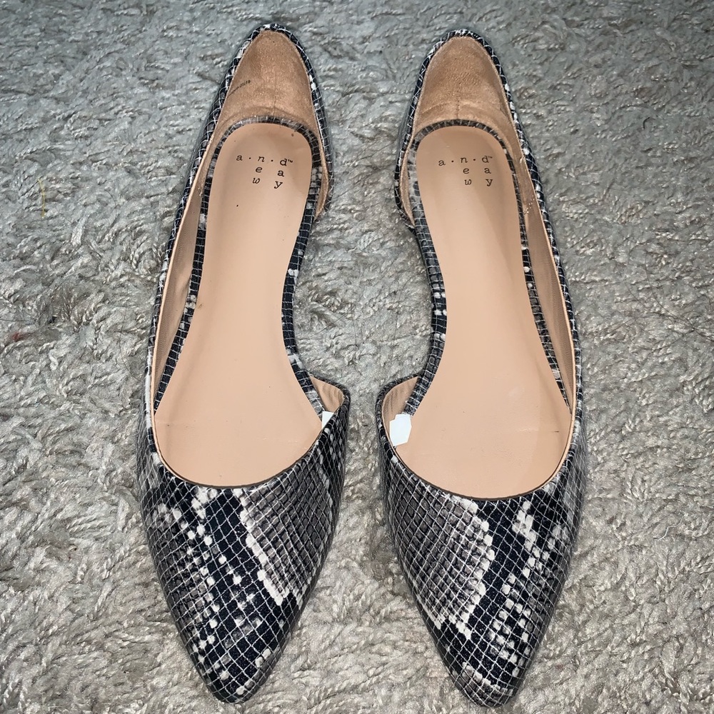 A New Day Snakeskin Pointed Toe Flats